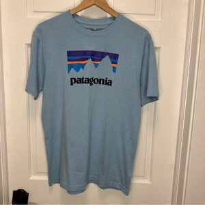 Patagonia Men's Medium Light‎ Blue Mountain Tee